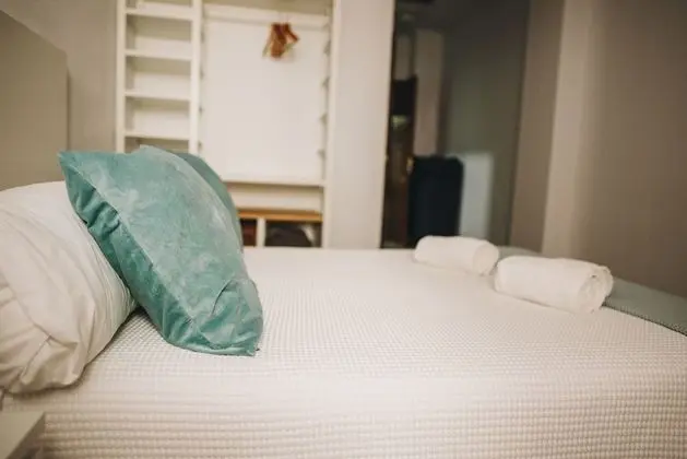 Tek Büyük Yataklı Oda, 1 Çift Kişilik Yatak, Zemin Kat