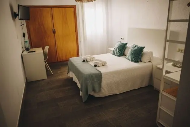 Tek Büyük Yataklı Oda, 1 Çift Kişilik Yatak, Zemin Kat