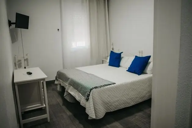 Tek Büyük Yataklı Oda, 1 Çift Kişilik Yatak, Zemin Kat