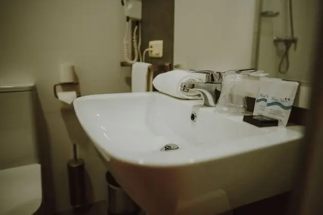 Tek Büyük Yataklı Oda, 1 Çift Kişilik Yatak, Zemin Kat