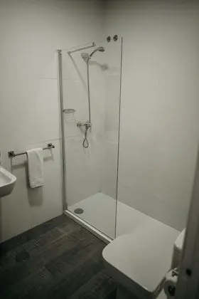 Tek Büyük Yataklı Oda, 1 Çift Kişilik Yatak, Zemin Kat