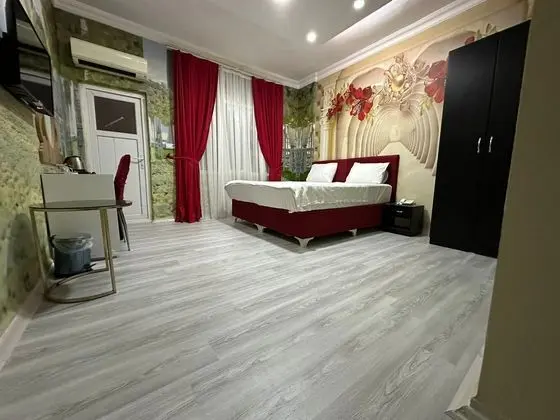 Standard Tek Büyük Yataklı Oda