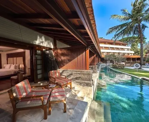 Club Oda, Lagün Manzaralı (Palace Club Lagoon Room)