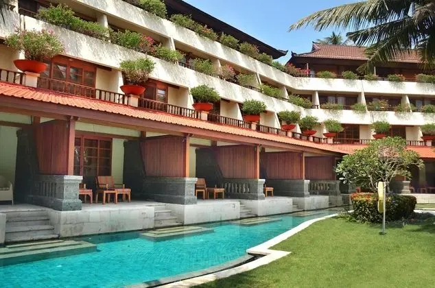 Club Oda, Lagün Manzaralı (Palace Club Lagoon Room)