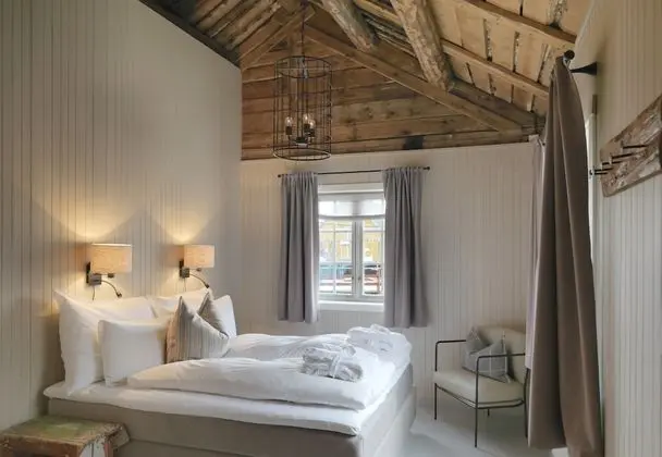 Standard Cabin, Harbor View