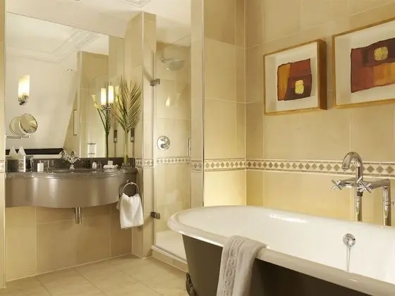 Feature Room