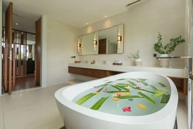Luxury Villa, 2 Yatak Odası, Havuz Manzaralı