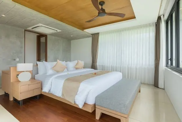 Luxury Villa, 4 Yatak Odası, Havuz Manzaralı