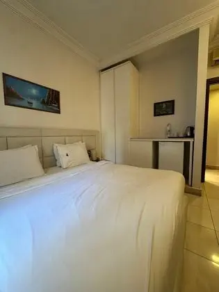 Tek Büyük Yataklı Oda