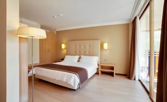 Superior Tek Büyük veya İki Ayrı Yataklı Oda, Balkon