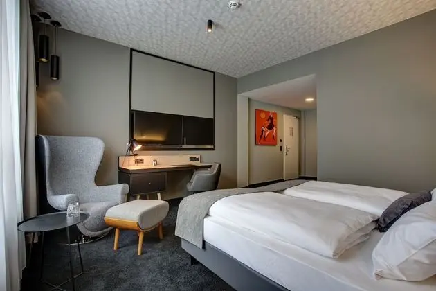 Superior King Room