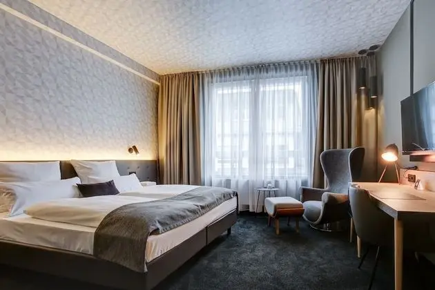 Design Tek Büyük Yataklı Oda, 1 En Büyük (King) Boy Yatak