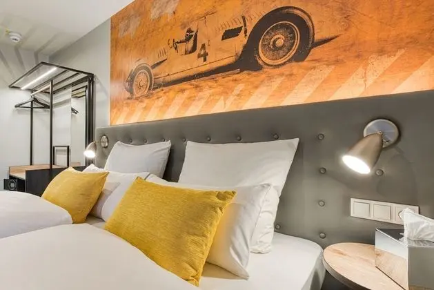 Tek Büyük Yataklı Oda