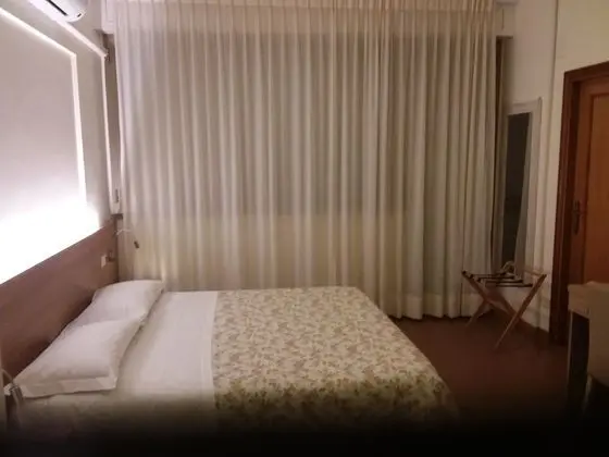 Standard Üç Kişilik Oda