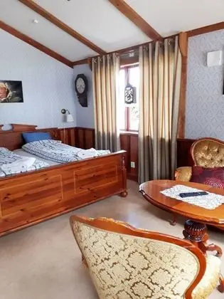 Süit, Göl Manzaralı (Don Carlos)