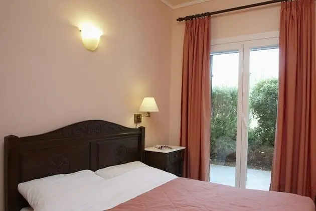 Villa, 3 Bedrooms to Villa, 3 Bedrooms (AGGELOS - KYRIAKOS)