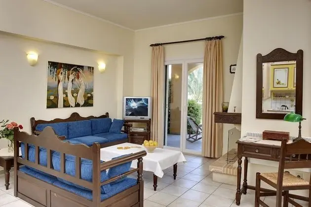 Villa, 3 Bedrooms to Villa, 3 Bedrooms (AGGELOS - KYRIAKOS)