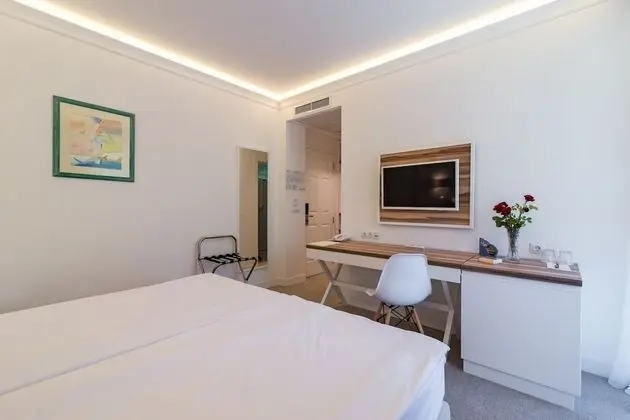 Standard Tek Büyük veya İki Ayrı Yataklı Oda, Park Manzaralı