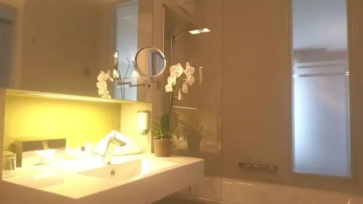 Tek Büyük Yataklı Oda, Balkon