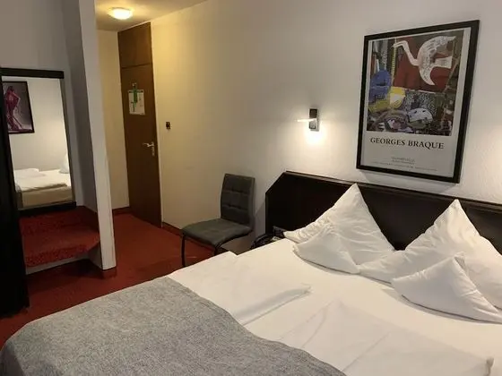 Superior Tek Büyük Yataklı Oda, Avlu Manzaralı