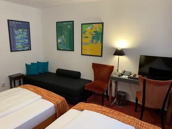Üç Kişilik Oda, Şehir Manzaralı