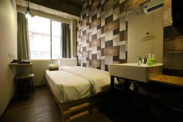 Comfort Tek Kişilik Oda, Ortak Banyo (With Window)