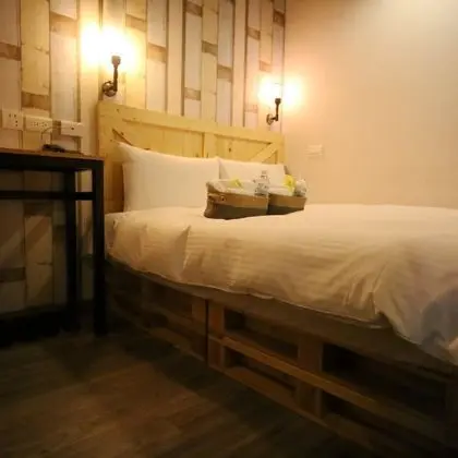 Tek Büyük Yataklı Oda, Ortak Banyo