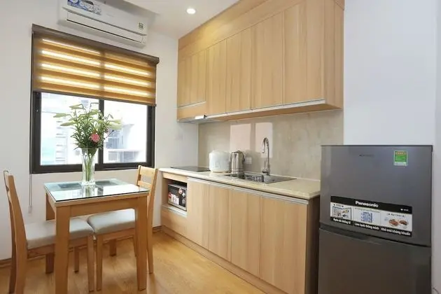 Superior Street view, 1 Bedrooms