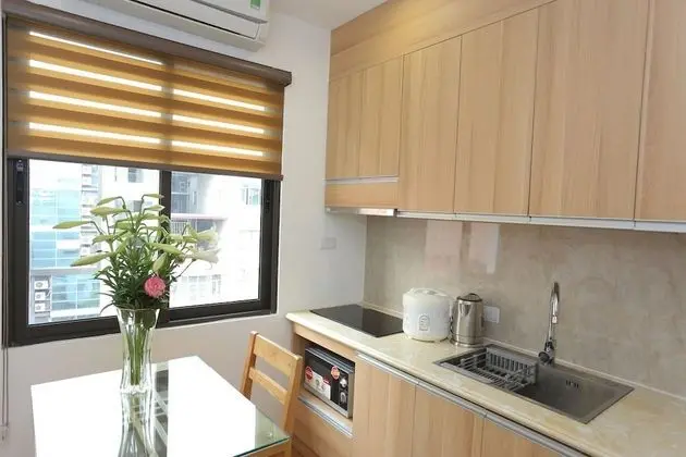 Superior Street view, 1 Bedrooms