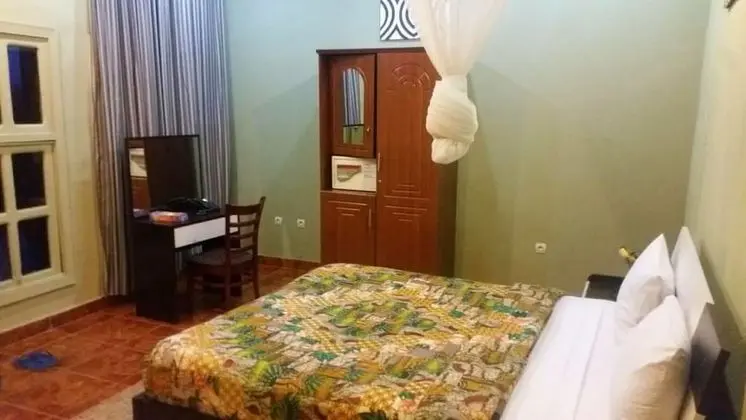 Standard Tek Büyük Yataklı Oda