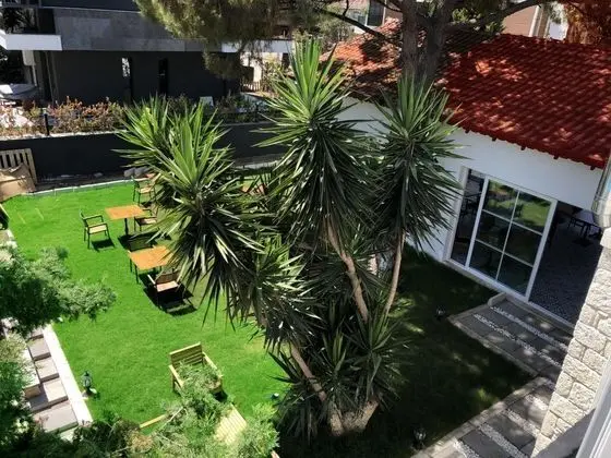 Executive Suite, Bahçe Manzaralı