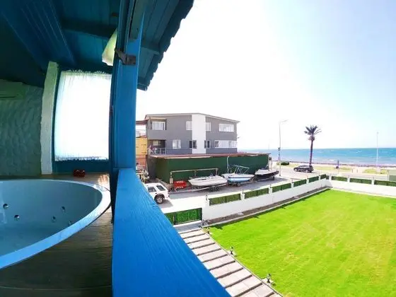 Executive Suite, Deniz Manzaralı, Jakuzili