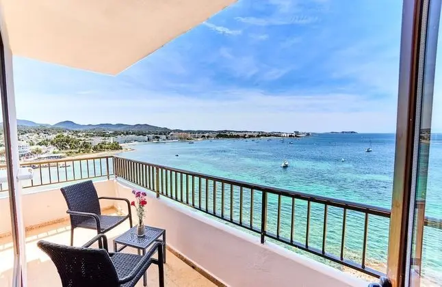 Deluxe Üç Kişilik Oda, Deniz Manzaralı