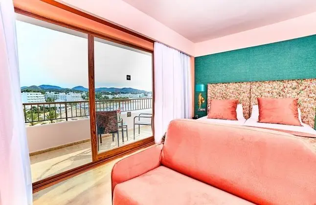 Deluxe Üç Kişilik Oda, Deniz Manzaralı