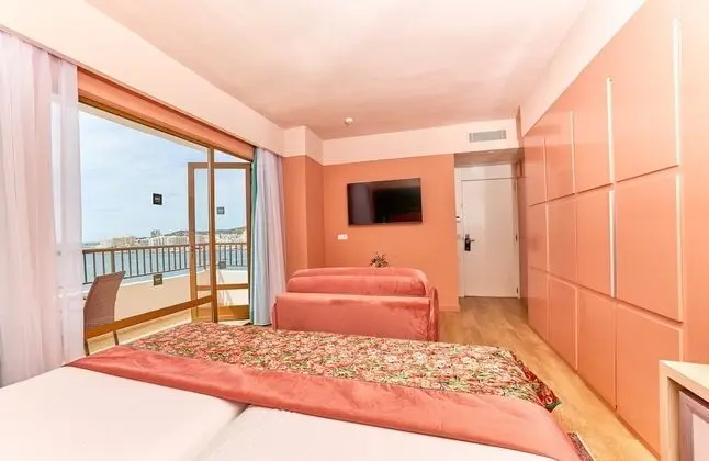 Deluxe Üç Kişilik Oda, Deniz Manzaralı