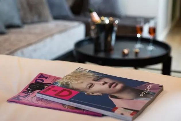 Club Tek Büyük Yataklı Oda