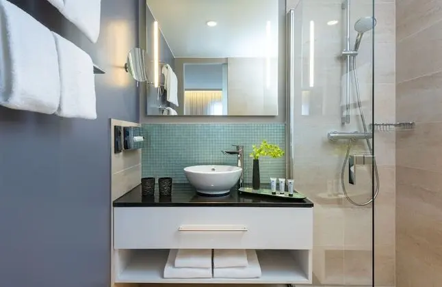 Superior Oda (Space)