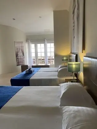 Studio with Full Kitchen, Pool View