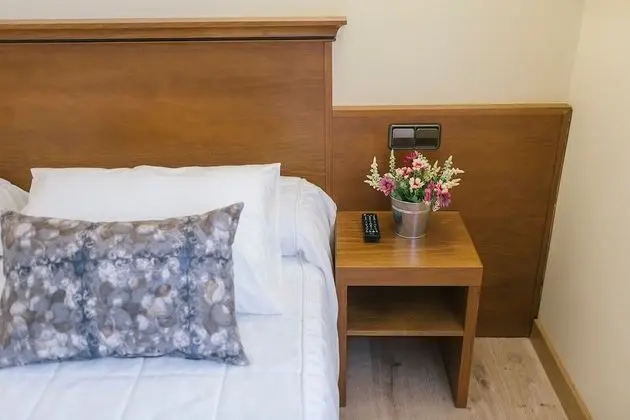 Tek Büyük Yataklı Oda, Dağ Manzaralı