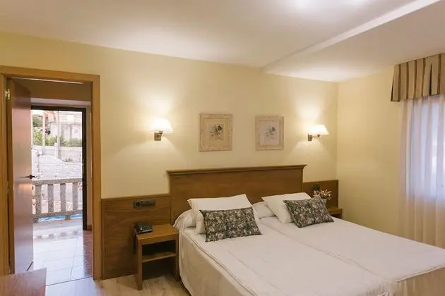 Tek Büyük Yataklı Oda, Dağ Manzaralı