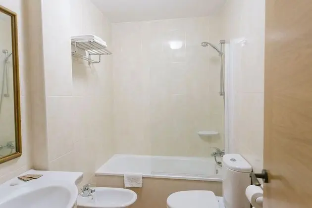 Tek Büyük Yataklı Oda, Dağ Manzaralı