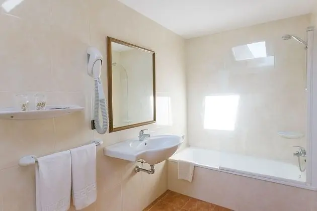 Tek Büyük Yataklı Oda, Deniz Manzaralı