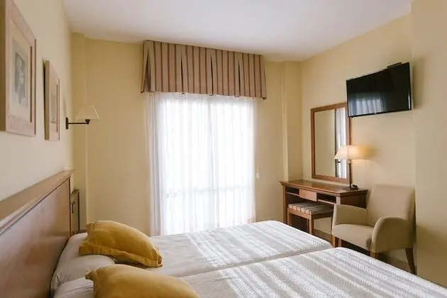 Tek Büyük Yataklı Oda, Deniz Manzaralı