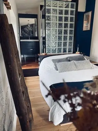 Tek Büyük Yataklı Oda, 1 Büyük (Queen) Boy Yatak, Havuz Manzaralı (Ô De Glace)