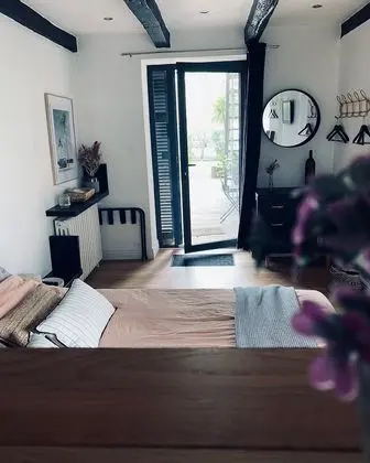 Tek Büyük Yataklı Oda (Ô en Couleurs)