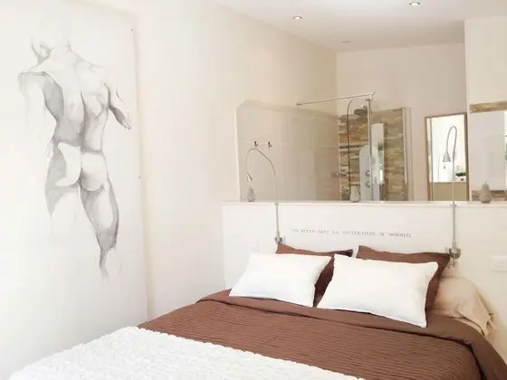 Tek Büyük Yataklı Oda (Ô Naturel)