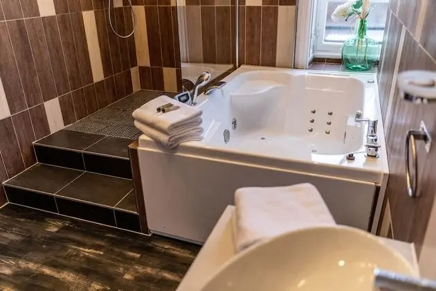 Honeymoon Süit, Sigara İçilmez