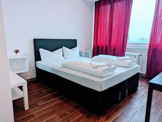 Tek Büyük Yataklı Oda, Sigara İçilmez, Bahçe Manzaralı