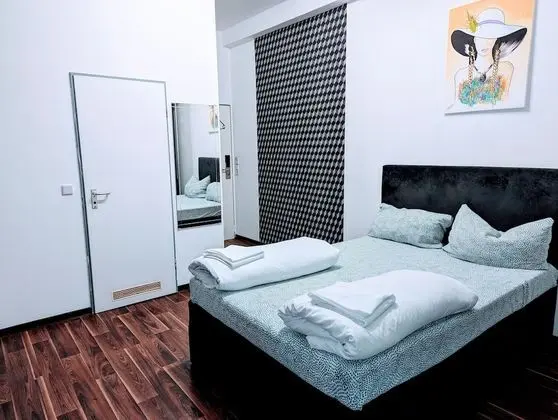 Tek Büyük Yataklı Oda, Sigara İçilmez, Bahçe Manzaralı