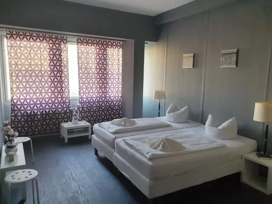 Tek Büyük Yataklı Oda, Sigara İçilmez, Bahçe Manzaralı